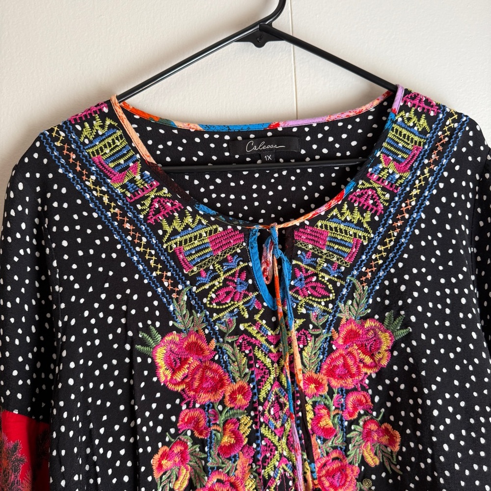 Embroidered Floral Black Polka-Dot Tie-Front Tunic - Picture 3 of 10